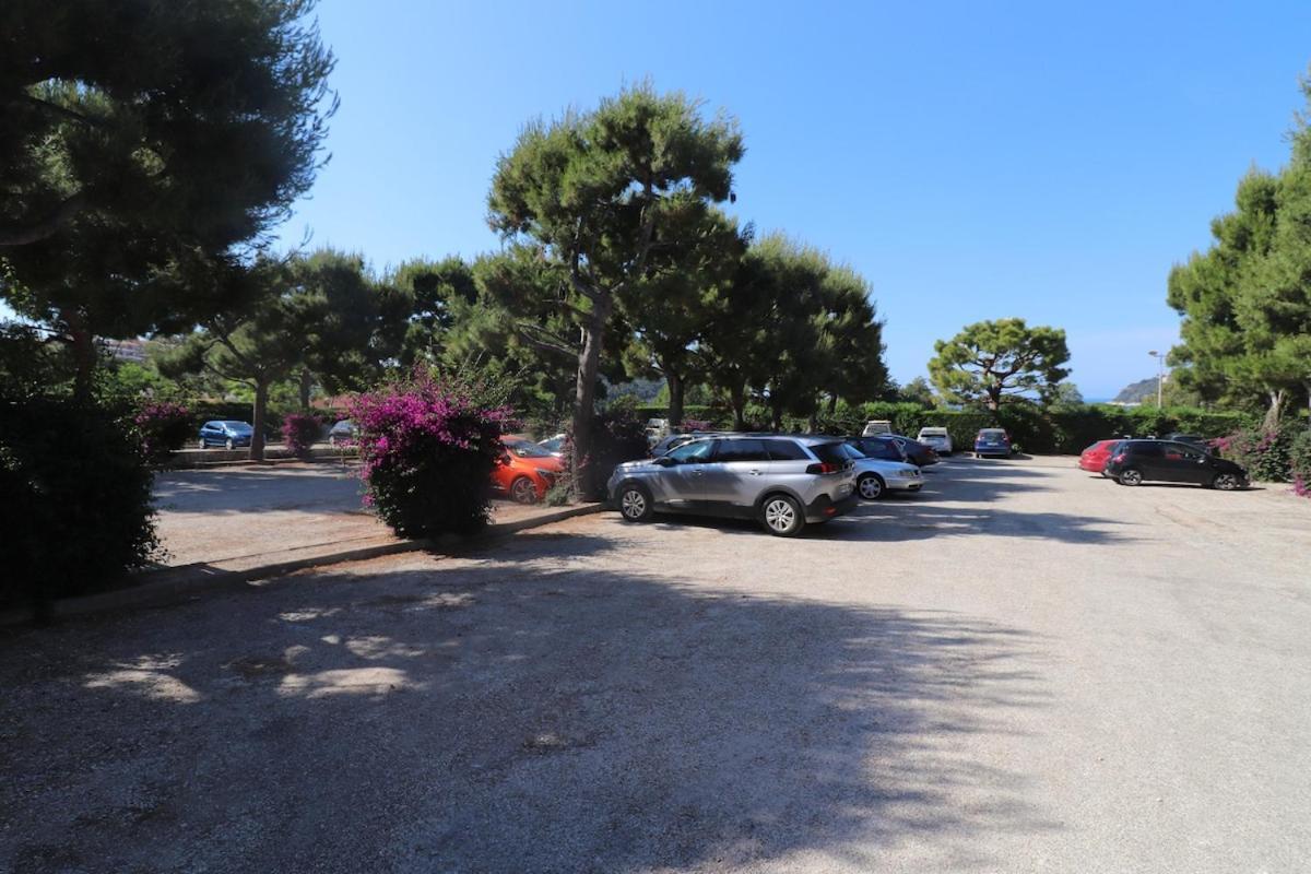 Superbe 2 Piece Tout Confort , Piscine /Ac/Parking Villa Villefranche-sur-Mer Bagian luar foto